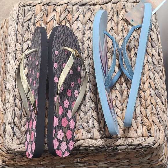 Sandals - Picture 3 of 3